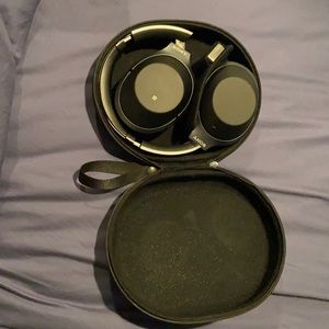 Sony WH-1000Xm2 Headphones